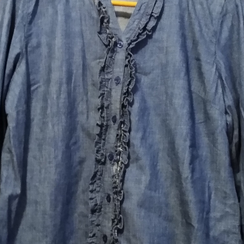 Long sleeve denim shirt